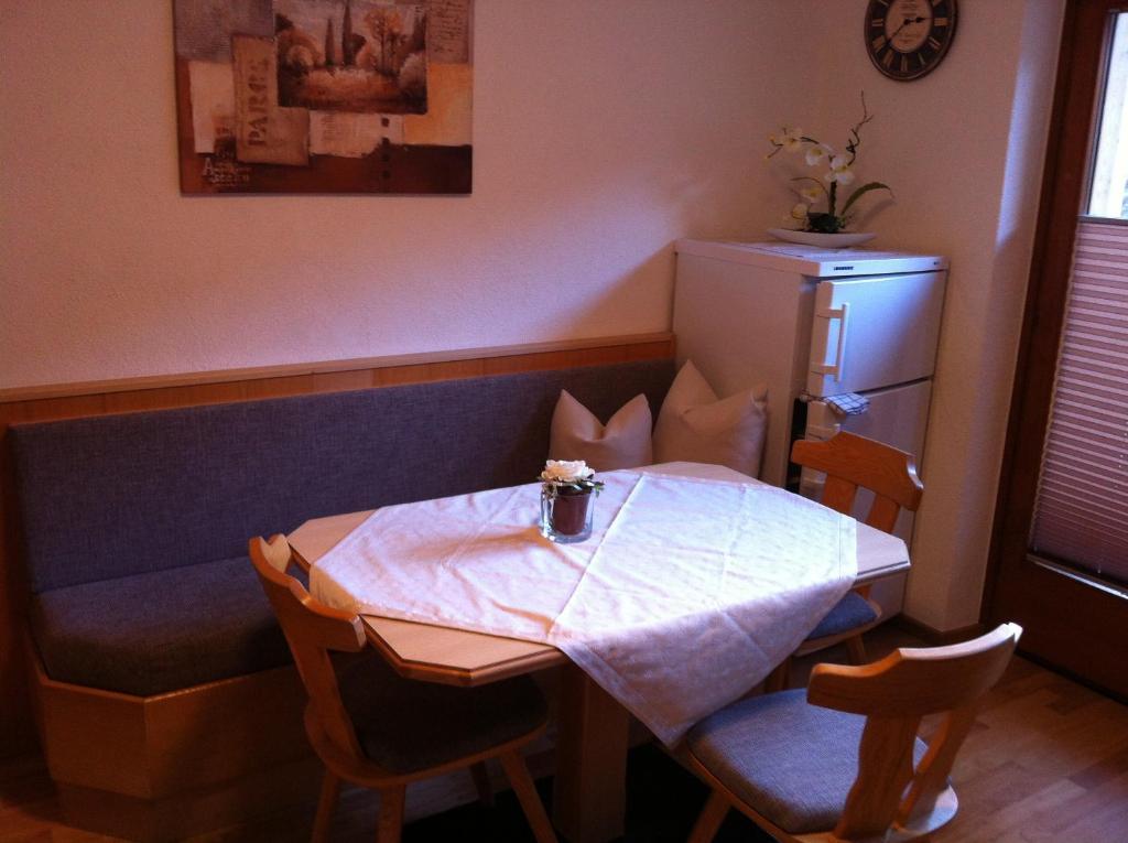 Appartement Schwalbennest Sölden Habitación foto